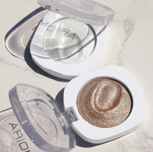 Load image into Gallery viewer, DREAMLIGHT HIGHLIGHTER BALMS