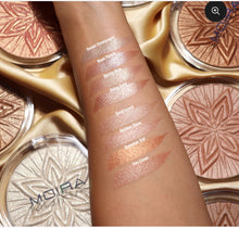 Load image into Gallery viewer, SUN GLOW FACE & BODY BRONZER