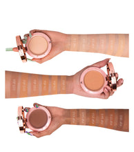 Load image into Gallery viewer, Flawless Stay Powder Foundation’s
