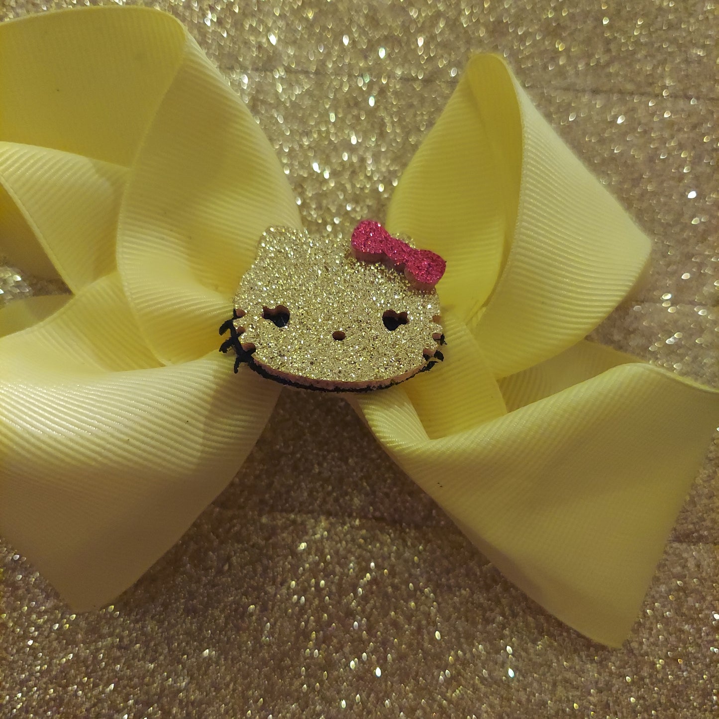 Hello kitty bows