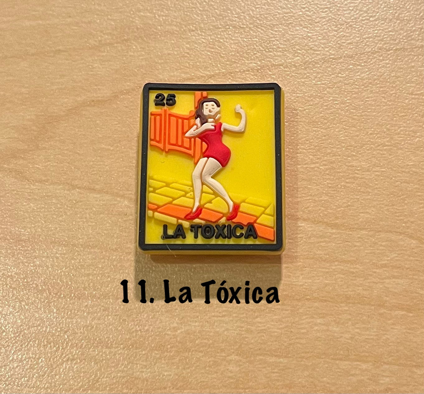 Lotería croc charms