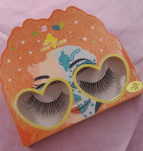 Load image into Gallery viewer, pestanas princesas 3D
