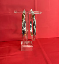 Load image into Gallery viewer, White gold plated earring
