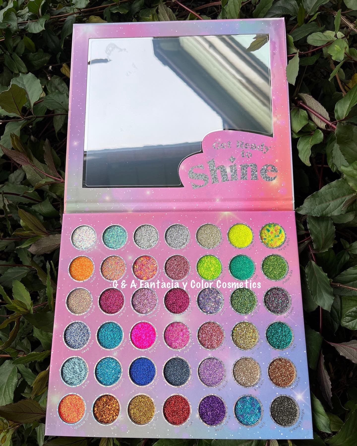 MEGA GLITZ Pressed Glitter Palette